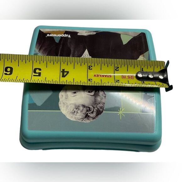 Tupperware Aqua Blue Brownie Wise Logo Sandwich Keeper - Picture 9 of 11